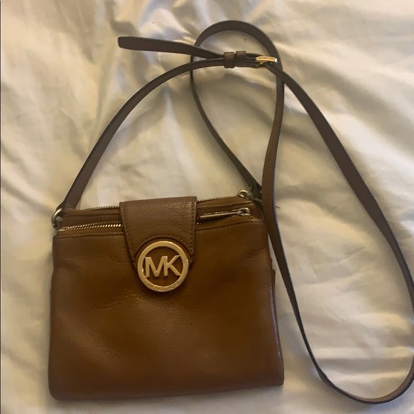 Micheal Kors Purse - Picture 1 of 3